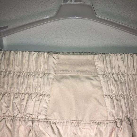 Free People FP Movement The Way Home High-Rise Pleated Shorts Size Medium - Picture 6 of 6